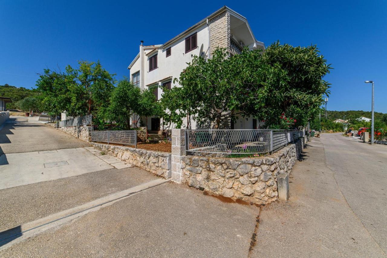 Apartman Maslina Sibenik Ngoại thất bức ảnh